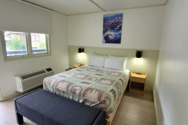 2QQS Bedroom 1 1